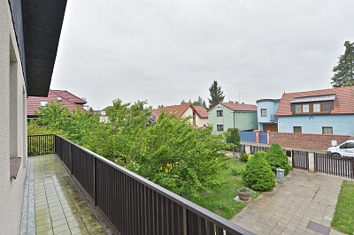 Kosatcová, Průhonice - Praha-západ | Rent, House Four-bedroom (5+1), 200 m²