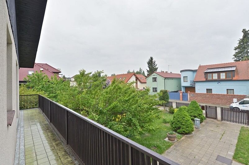 Kosatcová, Průhonice - Praha-západ | Pronájem, Rodinný dům 5+1, 200 m²