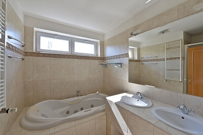 Nad Vavrouškou, Troja - Praha 8 | Pronájem, Rodinný dům 5+kk, 211 m²