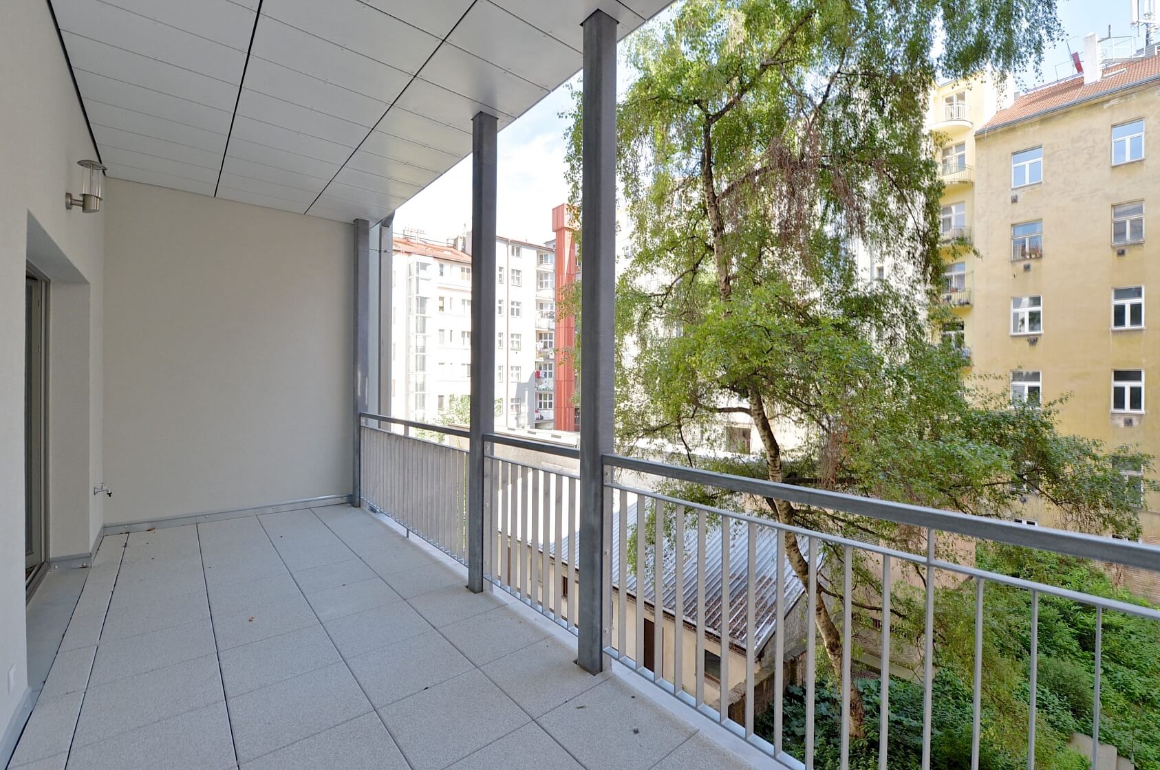 Žižkovo náměstí, Žižkov - Prague 3 | Rent, Apartment One-bedroom (2+kk), 55 m²