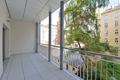 Žižkovo náměstí, Žižkov - Prague 3 | Rent, Apartment One-bedroom (2+kk), 55 m²