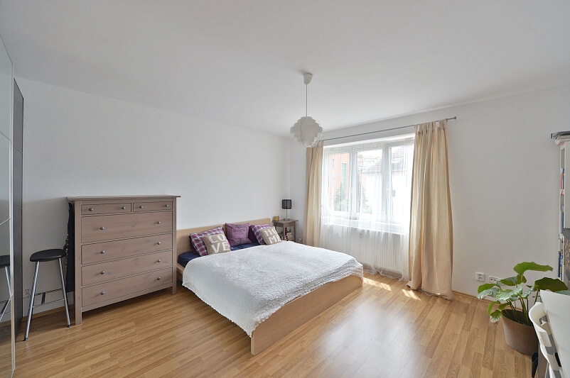 Dvorecká, Podolí - Prague 4 | Rent, Apartment Three-bedroom (4+1), 87 m²
