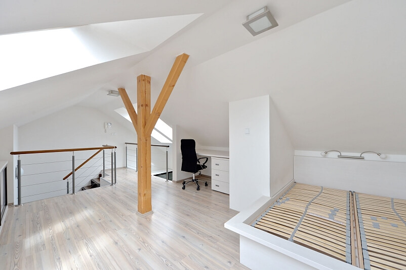 Gutova, Strašnice - Prague 10 | Rent, Apartment One-bedroom (2+kk), 75 m²