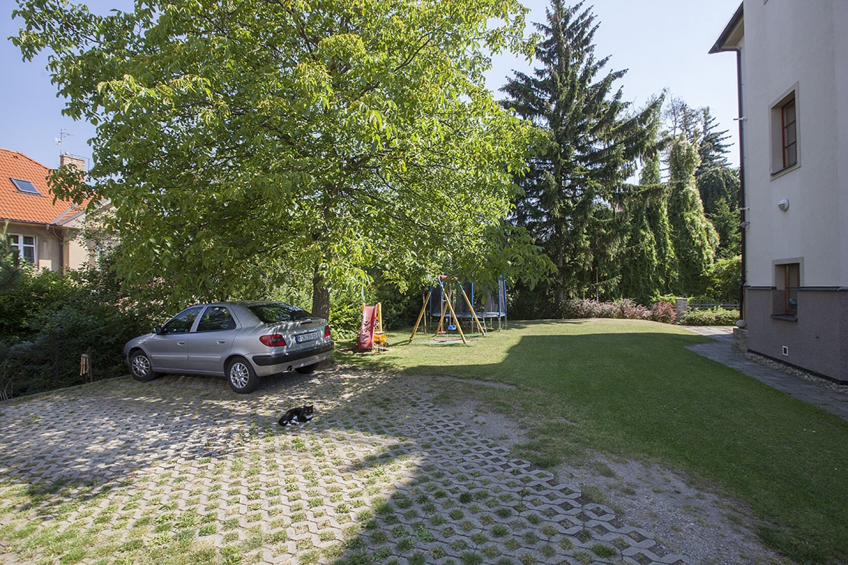 U Ladronky, Břevnov - Prague 6 | Rent, Apartment Three-bedroom (4+kk), 134 m²