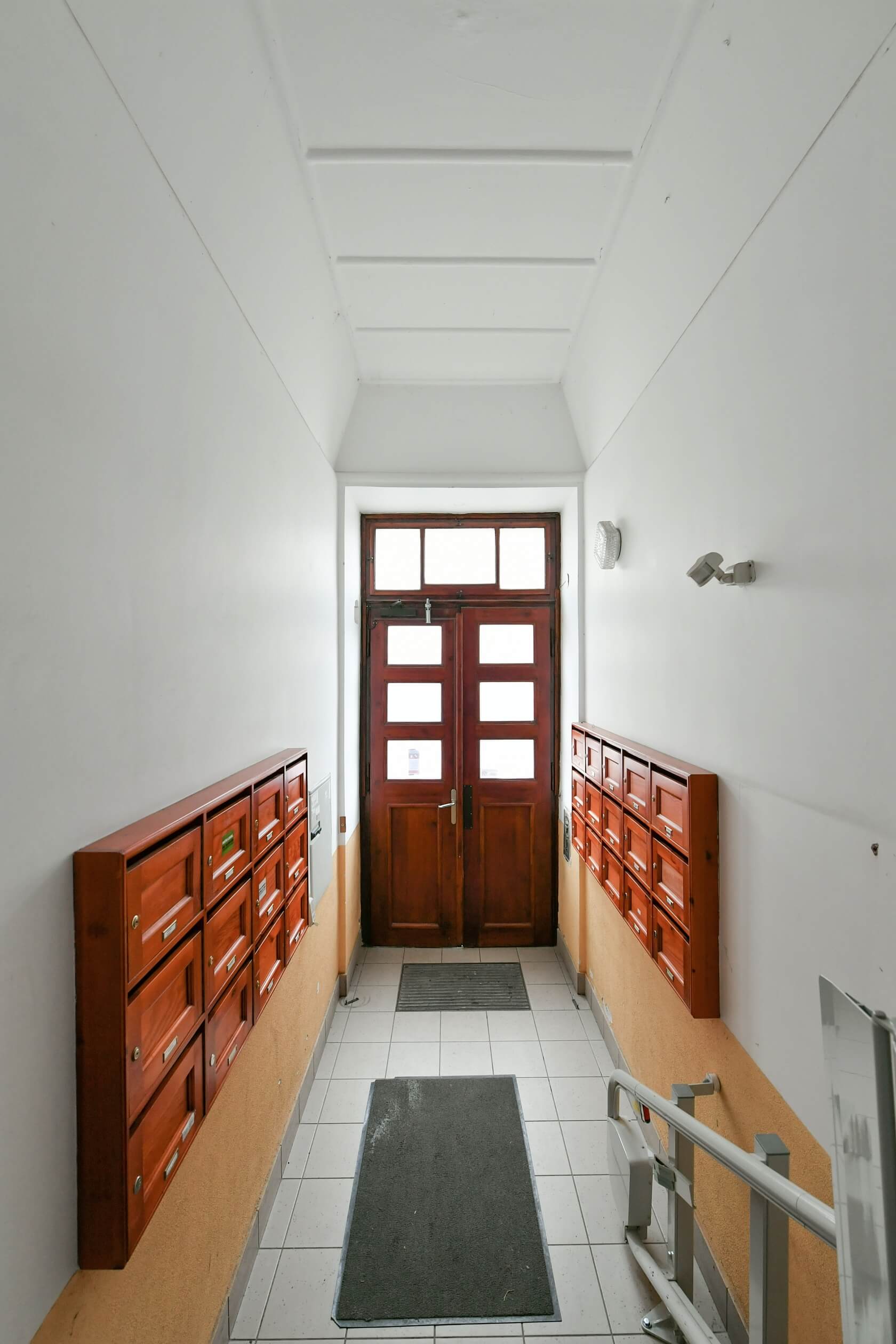 Ostromečská, Žižkov - Prague 3 | Rent, Apartment Two-bedroom (3+kk), 84 m²