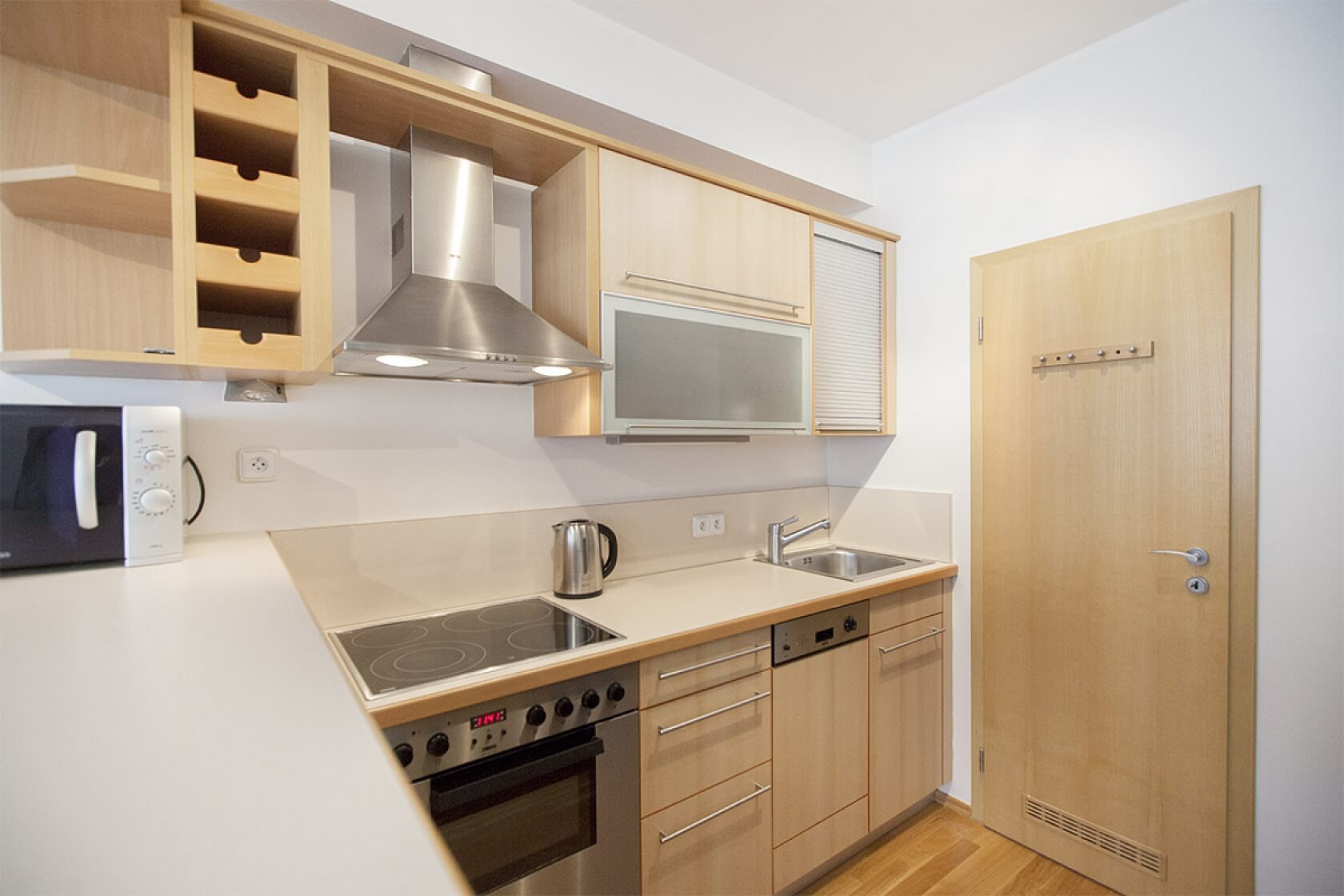 Hlubocká, Jinonice - Praha 5 | Pronájem, Byt 1+kk, 46 m²