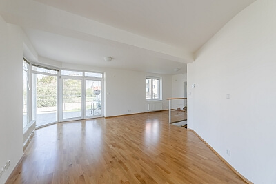 U Nás, Braník - Praha 4 | Pronájem, Byt 3+1, 158 m²