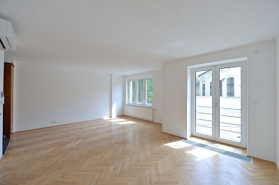 Rybalkova, Vršovice - Prague 10 | Rent, Apartment One-bedroom (2+kk), 70 m²
