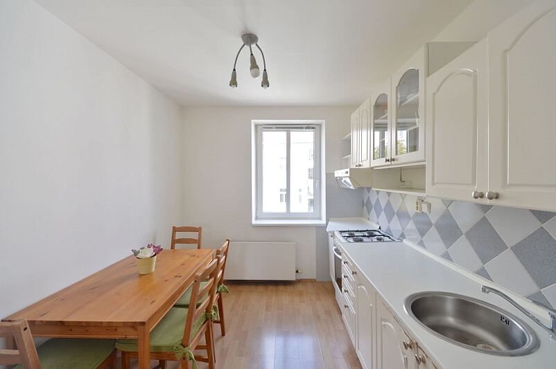 Sevastopolská, Vršovice - Prague 10 | Rent, Apartment Two-bedroom (3+1), 105 m²