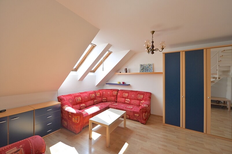 Sevastopolská, Vršovice - Prague 10 | Rent, Apartment Two-bedroom (3+1), 105 m²