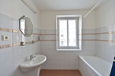 Sevastopolská, Vršovice - Prague 10 | Rent, Apartment Two-bedroom (3+1), 105 m²