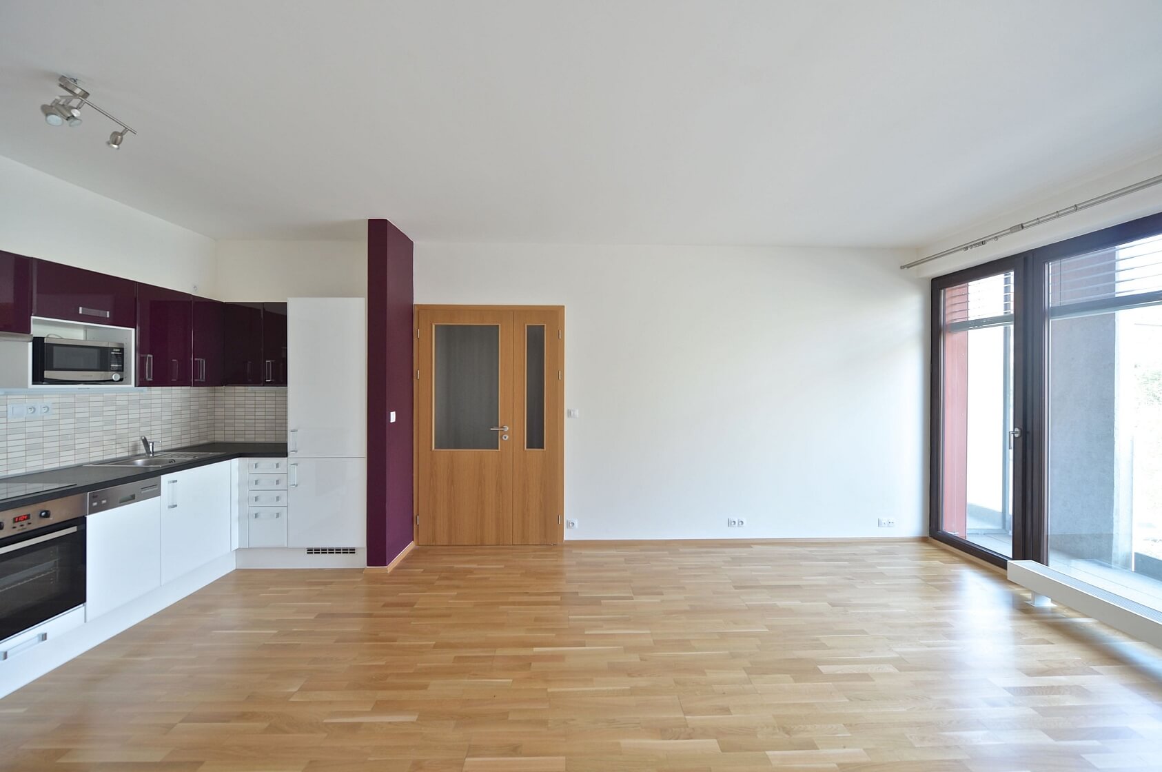 Korunní, Vinohrady - Prague 2 | Rent, Apartment One-bedroom (2+kk), 68 m²