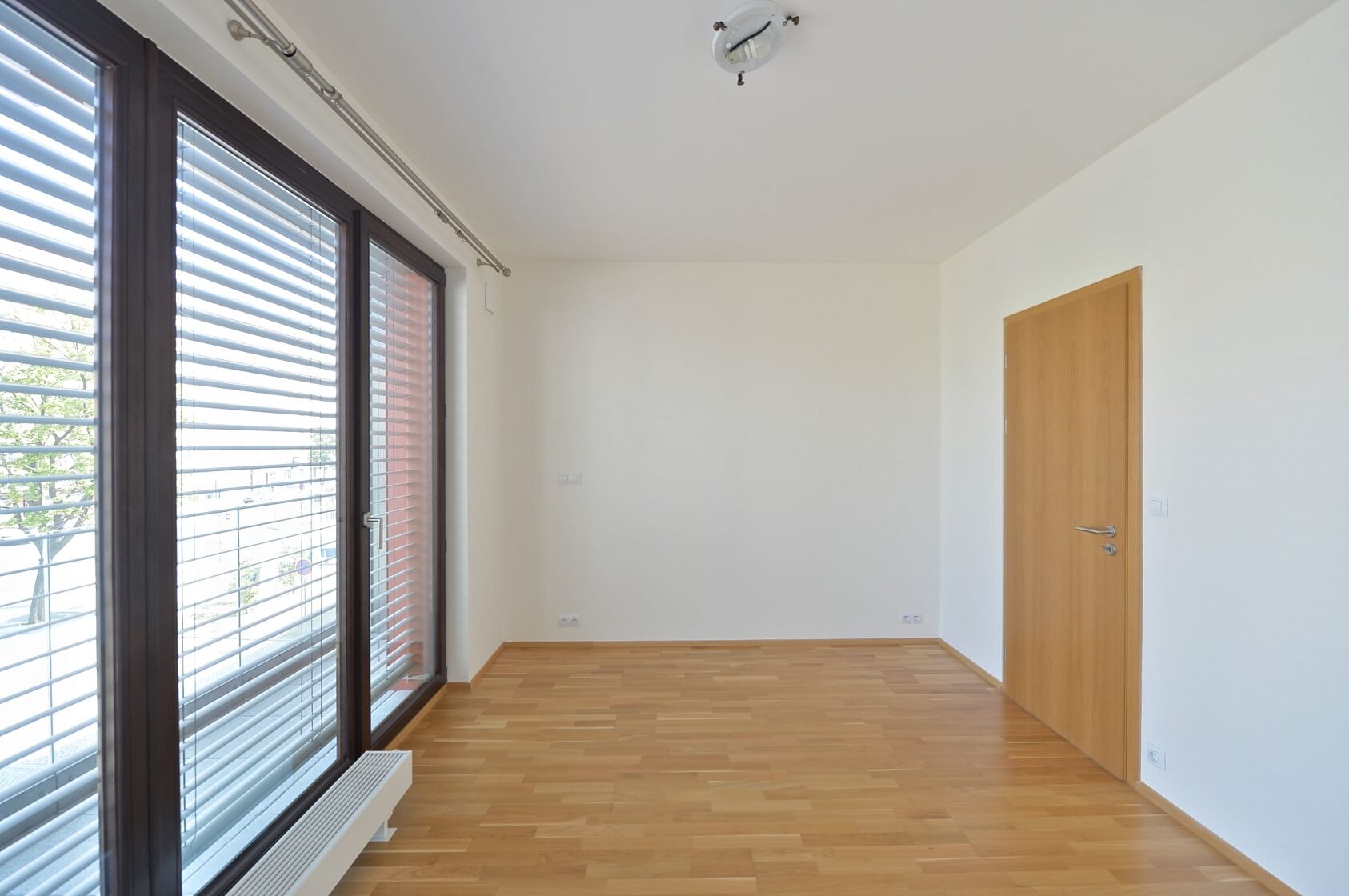 Korunní, Vinohrady - Prague 2 | Rent, Apartment One-bedroom (2+kk), 68 m²