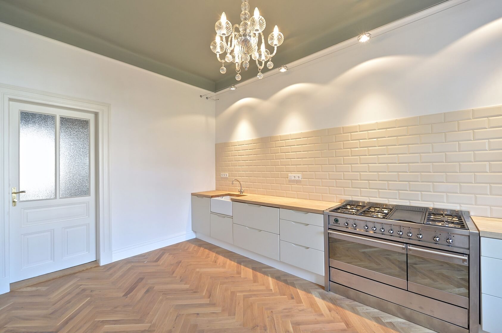 Na Švihance, Vinohrady - Prague 2 | Rent, Apartment One-bedroom (2+1), 83 m²