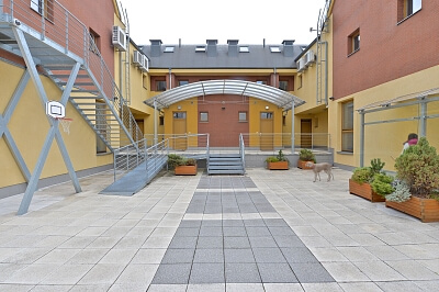 Na Sychrově, Michle - Prague 4 | Rent, Apartment Three-bedroom (4+kk), 160 m²