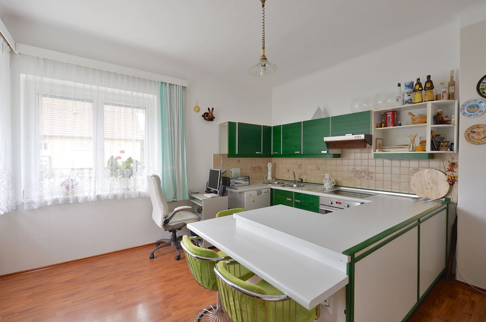 Mezi lysinami, Hodkovičky - Praha 4 | Pronájem, Rodinný dům 5+1, 250 m²