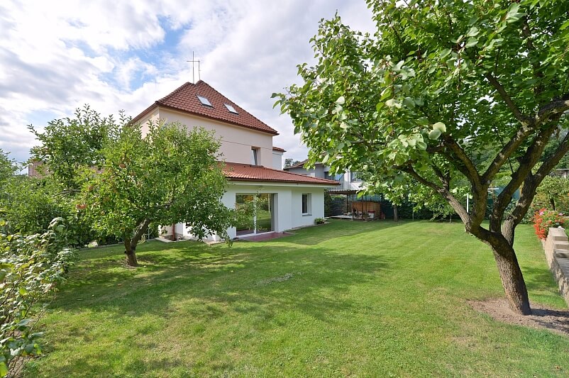 Mezi lysinami, Hodkovičky - Praha 4 | Pronájem, Rodinný dům 5+1, 250 m²