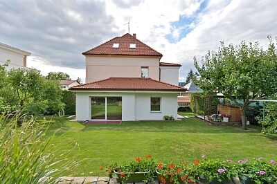 Mezi lysinami, Hodkovičky - Prague 4 | Rent, House Four-bedroom (5+1), 250 m²