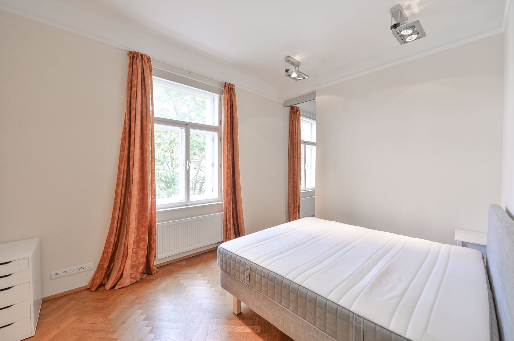 Řehořova, Žižkov - Prague 3 | Rent, Apartment Two-bedroom (3+1), 140 m²
