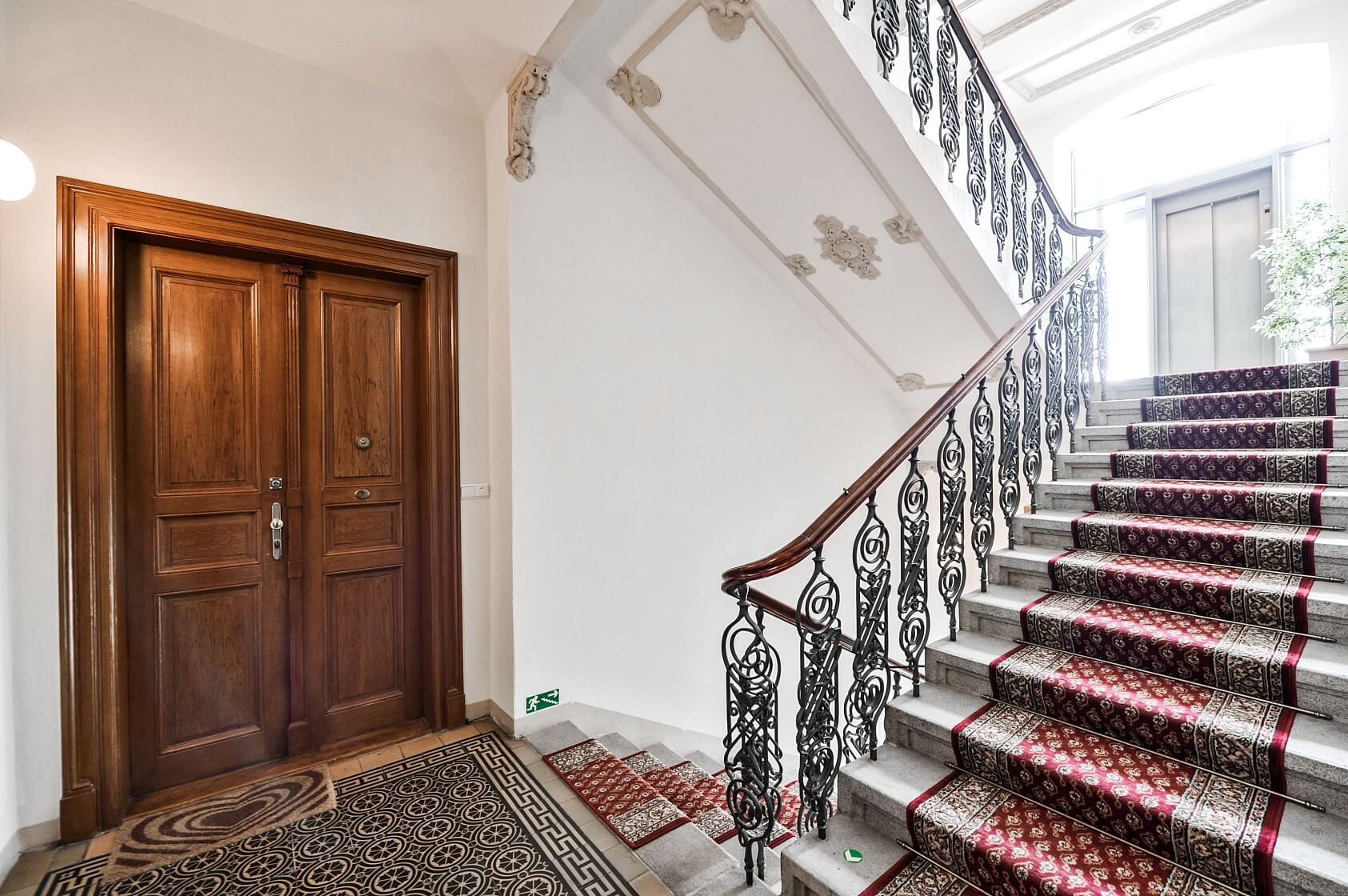 Řehořova, Žižkov - Prague 3 | Rent, Apartment Two-bedroom (3+1), 140 m²