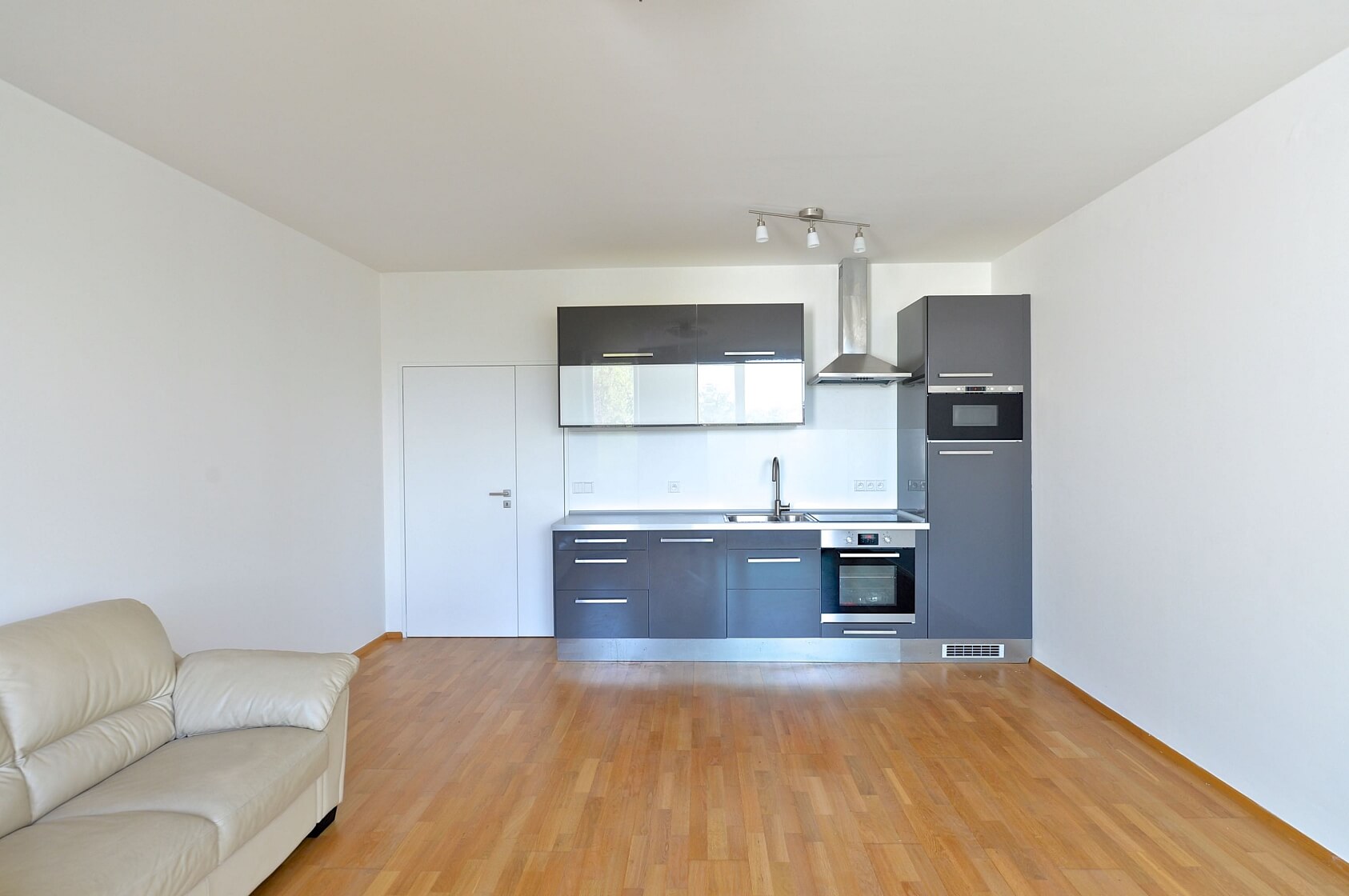 Švédská, Smíchov - Prague 5 | Rent, Apartment One-bedroom (2+kk), 66 m²