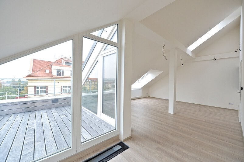 Mikuláše z Husi, Nusle - Prague 4 | Rent, Apartment Two-bedroom (3+kk), 124 m²