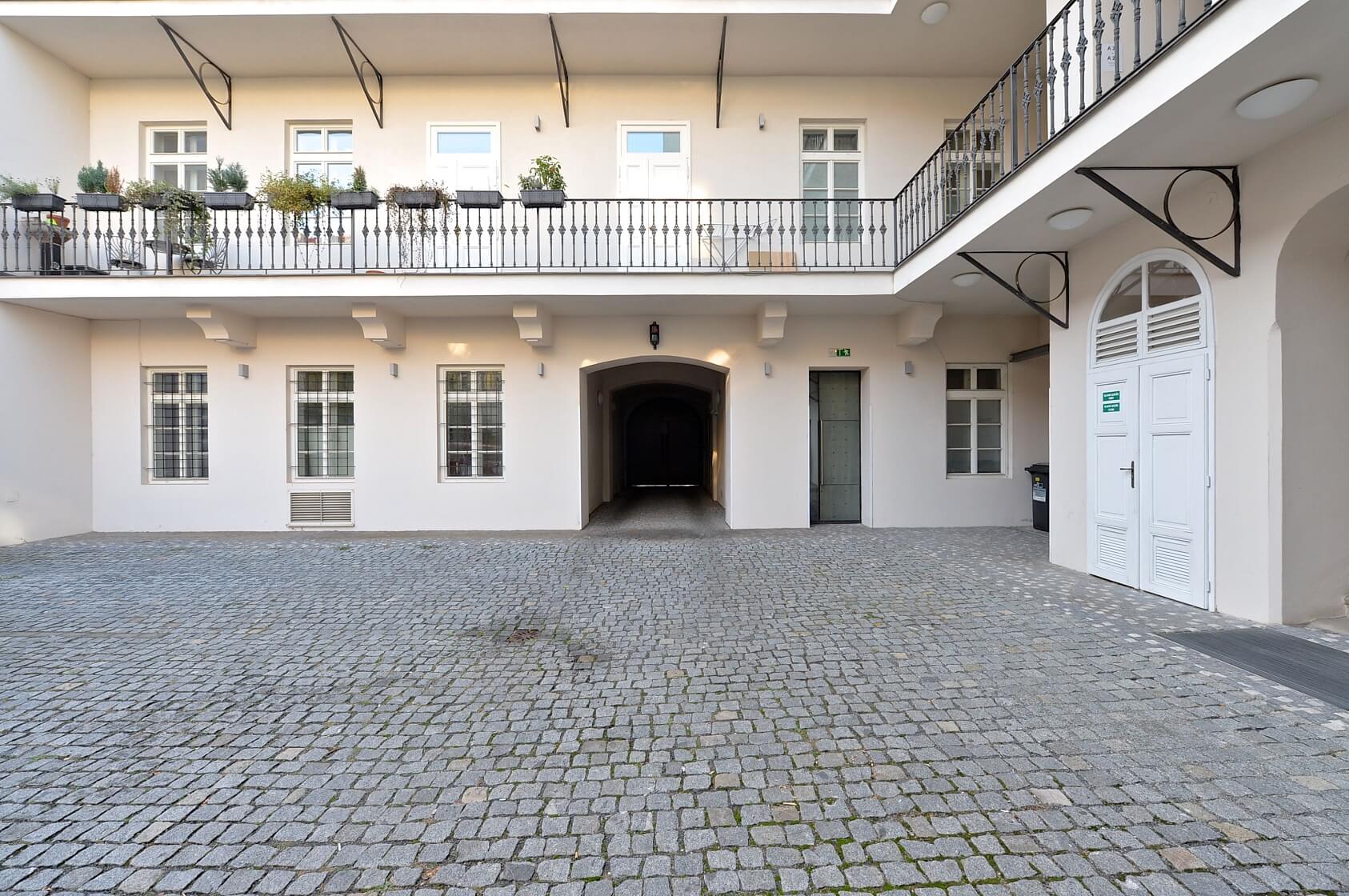 Kollárova, Karlín - Praha 8 | Pronájem, Byt 4+kk, 99 m²