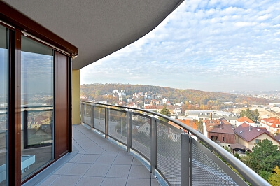 V zářezu, Jinonice - Prague 5 | Rent, Apartment Three-bedroom (4+kk), 135 m²