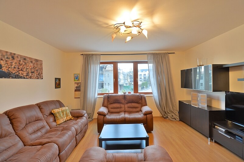Bolívarova, Břevnov - Prague 6 | Rent, Apartment One-bedroom (2+kk), 70 m²