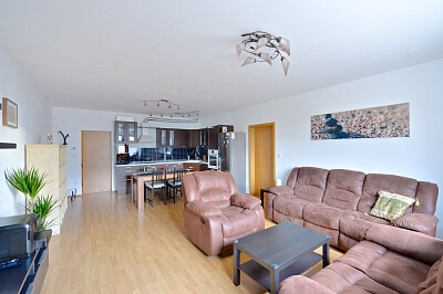 Bolívarova, Břevnov - Praha 6 | Pronájem, Byt 2+kk, 70 m²