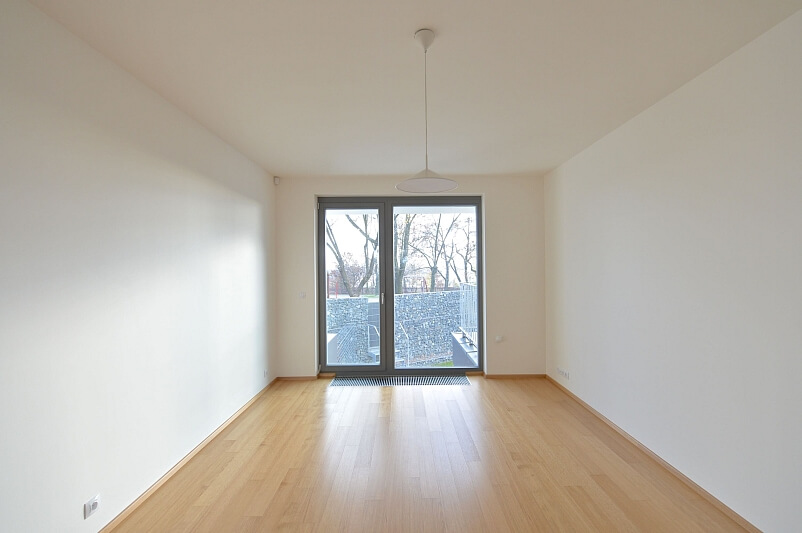 Na Dlážděnce, Libeň - Prague 8 | Rent, Apartment Three-bedroom (4+kk), 213 m²