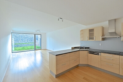 Na Dlážděnce, Libeň - Prague 8 | Rent, Apartment Three-bedroom (4+kk), 213 m²