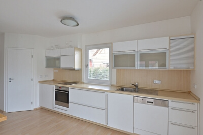 Na Louce, Dolní Měcholupy - Praha 10 | Prodej, Rodinný dům 5+kk, 177 m²