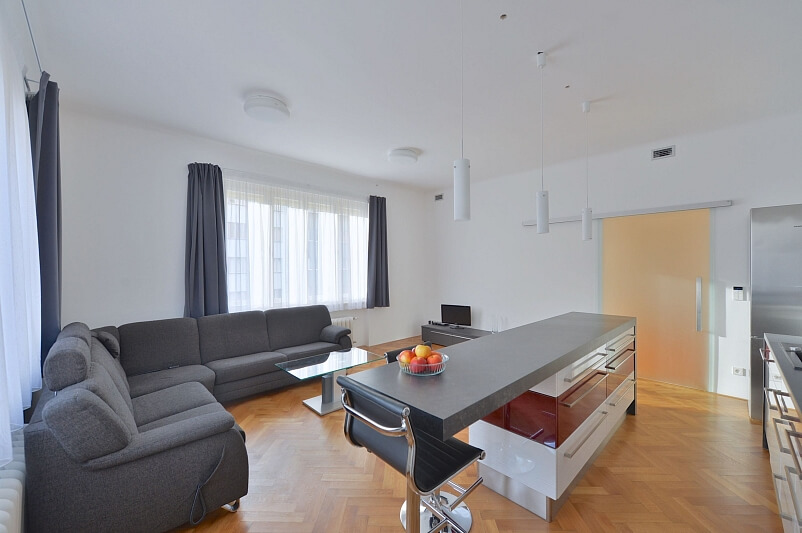 U Smaltovny, Holešovice - Prague 7 | Rent, Apartment One-bedroom (2+kk), 65 m²