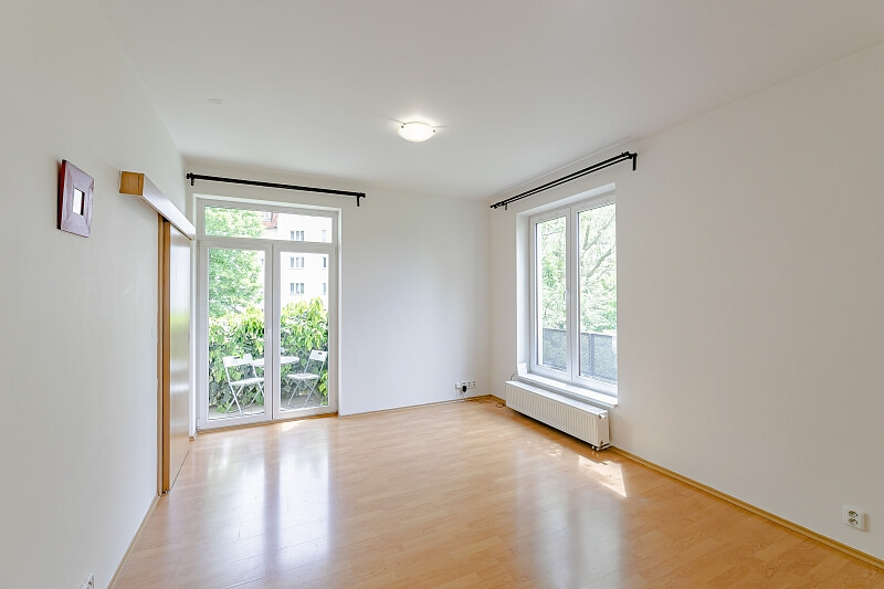 Na Hřebenkách, Smíchov - Prague 5 | Rent, Apartment Studio (1+1), 50 m²