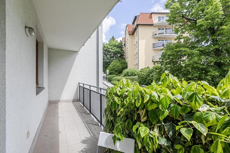 Na Hřebenkách, Smíchov - Prague 5 | Rent, Apartment Studio (1+1), 50 m²