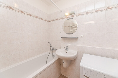 Na Hřebenkách, Smíchov - Praha 5 | Pronájem, Byt 1+1, 50 m²