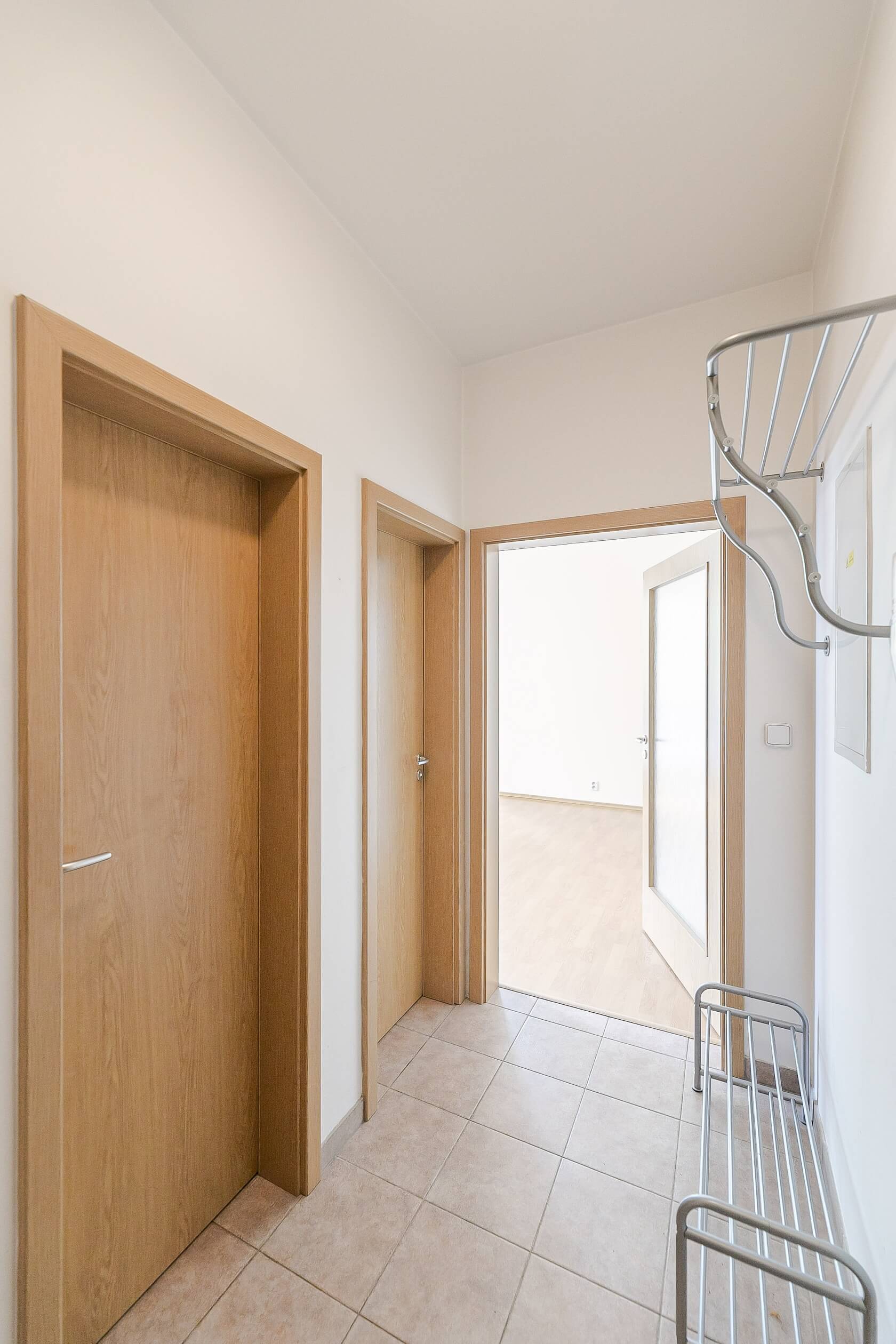 Na Hřebenkách, Smíchov - Prague 5 | Rent, Apartment Studio (1+1), 50 m²