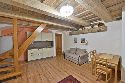 Mostecká, Malá Strana - Praha 1 | Pronájem, Byt 2+kk, 42 m²