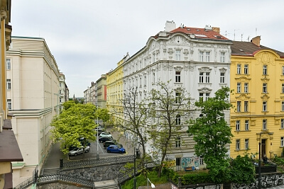 U Zvonařky, Vinohrady - Prague 2 | Rent, Apartment Three-bedroom (4+kk), 144 m²