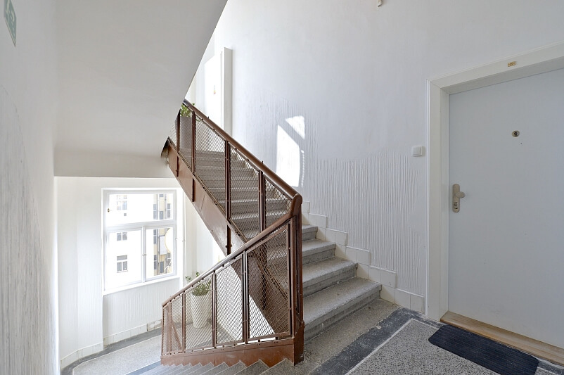 Lucemburská, Vinohrady - Praha 3 | Pronájem, Byt 1+kk, 30 m²