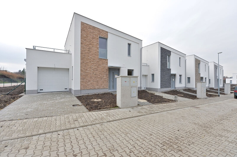 Rosická, Vinoř - Prague 9 | Sale, House Four-bedroom (5+kk), 177 m²