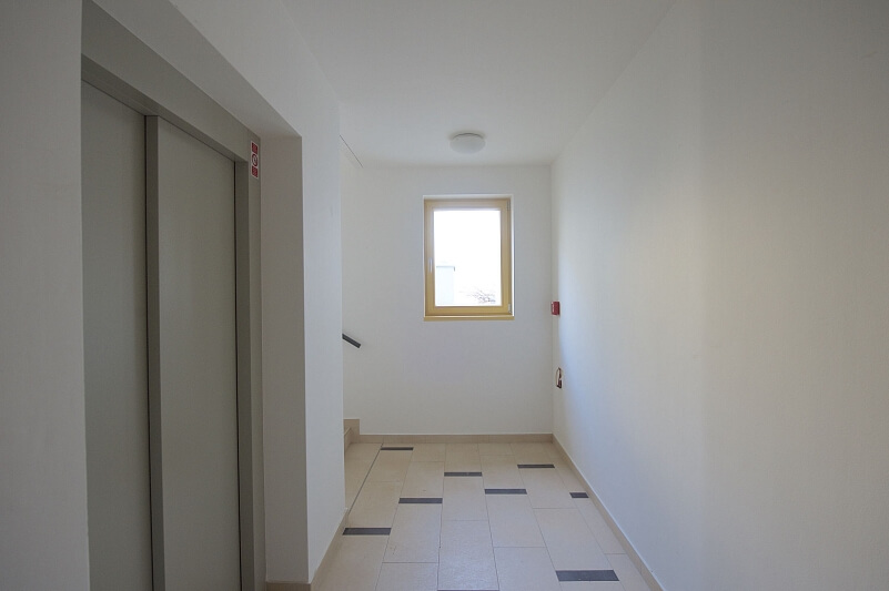 Višňová, Krč - Praha 4 | Pronájem, Byt 2+kk, 38 m²