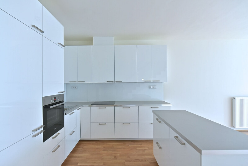 Urešova, Kunratice - Praha 4 | Pronájem, Rodinný dům 4+kk, 212 m²