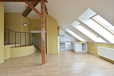 Za Strahovem, Břevnov - Praha 6 | Pronájem, Byt 2+kk, 86 m²