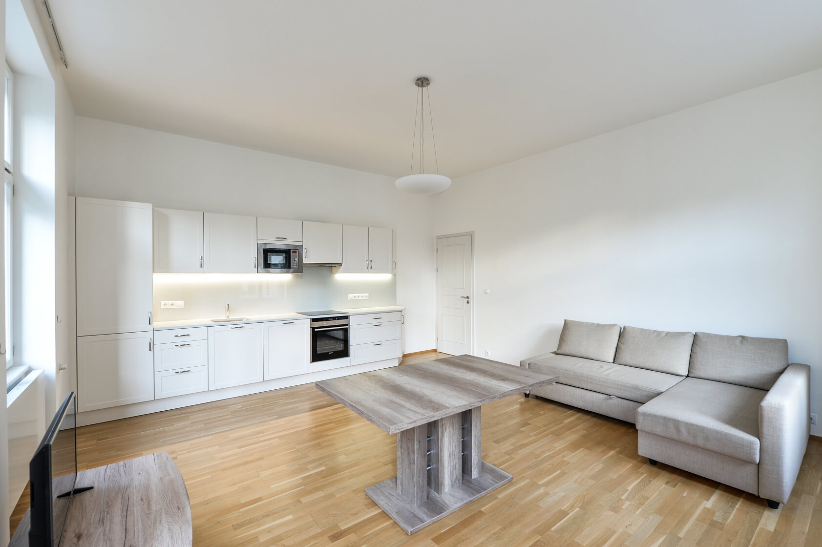 Křižíkova, Karlín - Praha 8 | Pronájem, Byt 3+kk, 89 m²