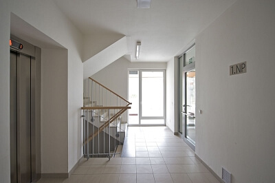 Petržílkova, Stodůlky - Prague 5 | Sale, Apartment Two-bedroom (3+kk), 81 m²