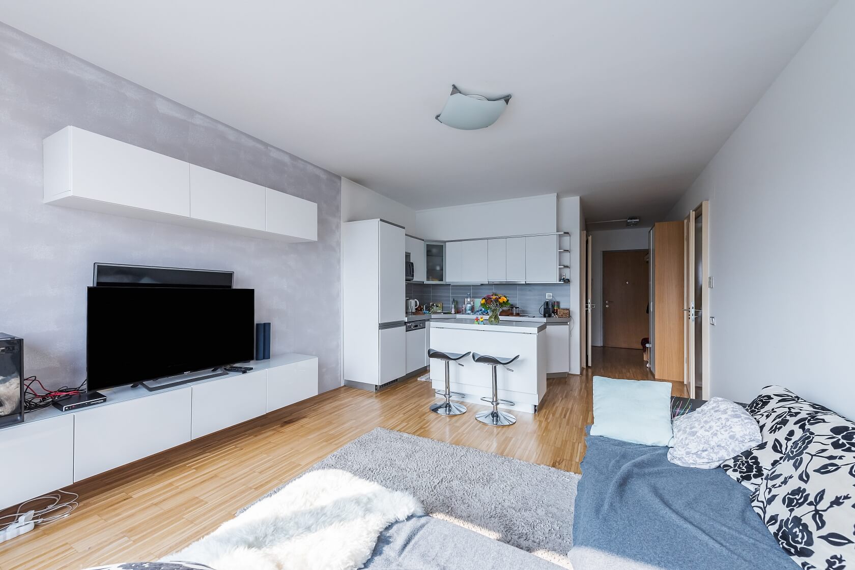 Rohanské nábřeží, Karlín - Praha 8 | Pronájem, Byt 2+kk, 75 m²