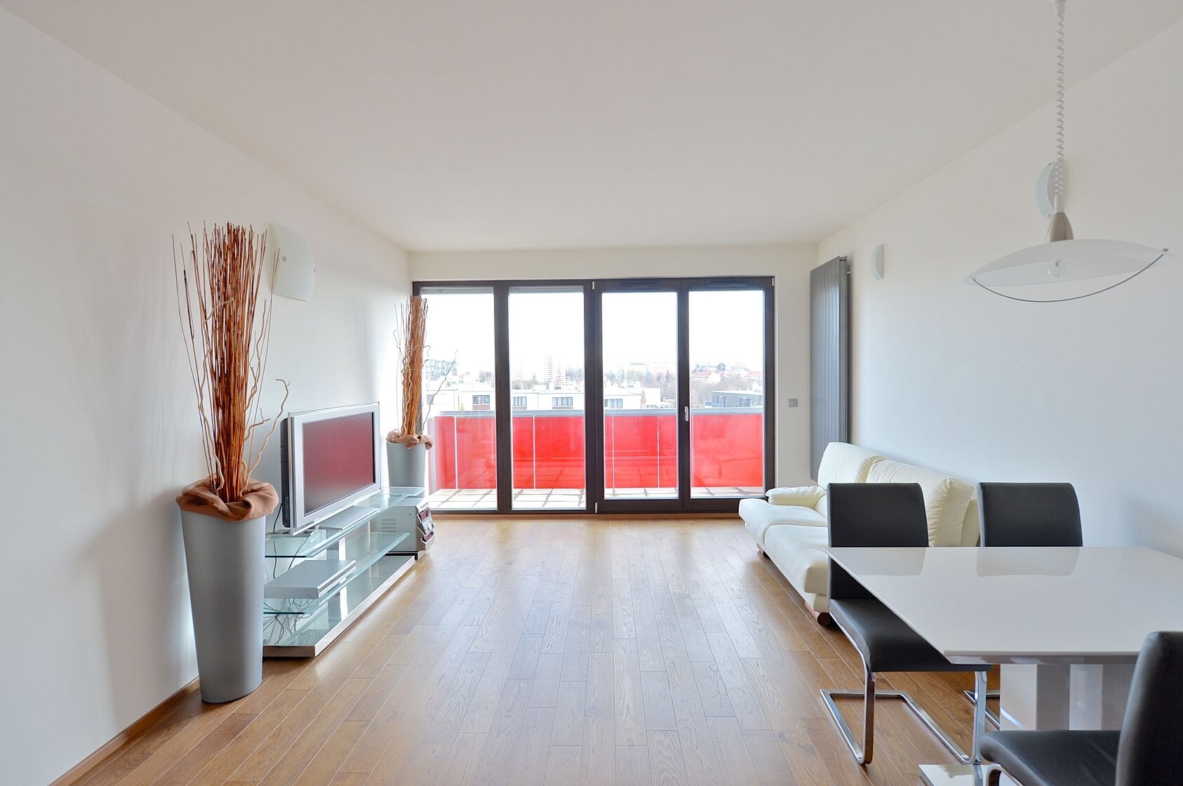 Lhotákova, Libeň - Praha 8 | Pronájem, Byt 2+kk, 60 m²