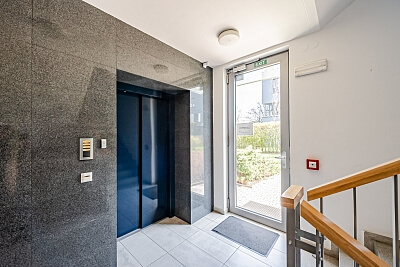 Valečovská, Prosek - Praha 9 | Pronájem, Byt 2+kk, 54 m²